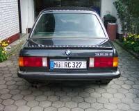 BMW 325e Heck