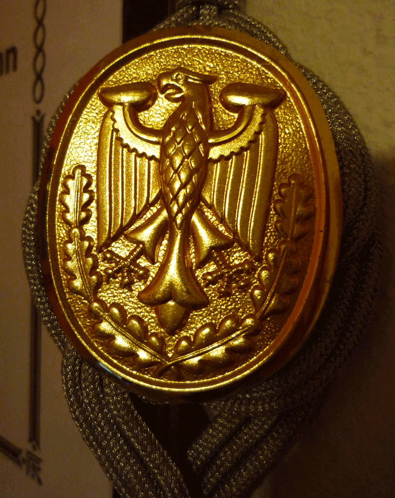 Bw-Schützenschnur mit Abzeichen Gold Bundeswehr 